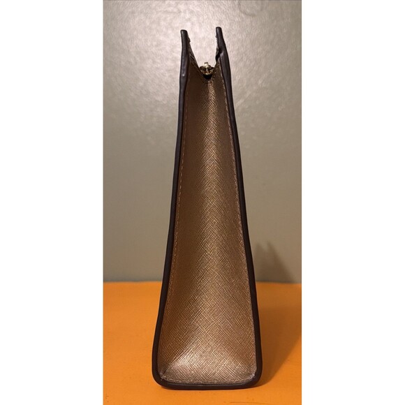 Henri Bendel West 57th Cosmetic Clutch in Rose Gold - Picture 6 of 10